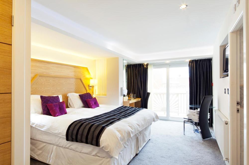 Queens Mansions: Elizabeth Apartment Blackpool