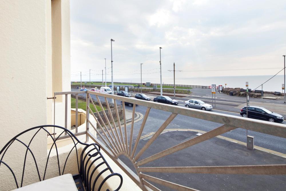 Queens Mansions: Elizabeth * Blackpool
