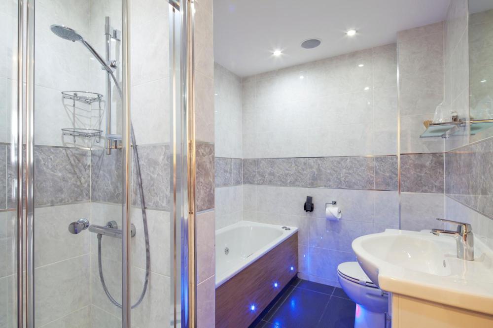 Queens Mansions: Elizabeth Apartment Blackpool