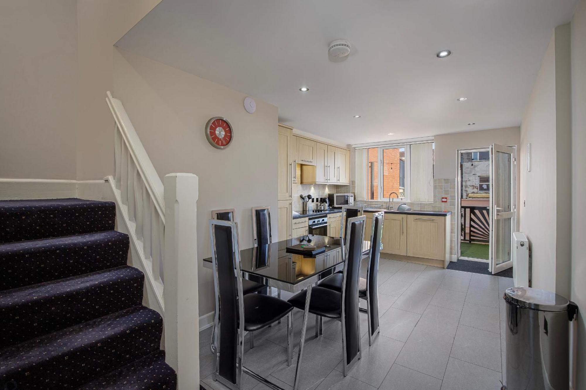 Apartment Granada Apartments Queens Mansions Blackpool