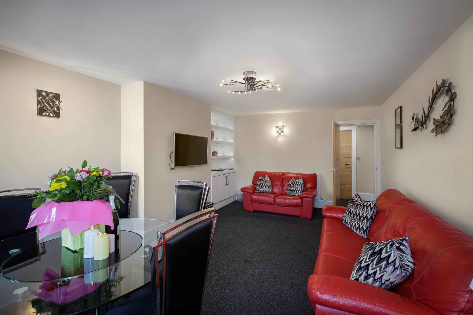 Granada Apartments Queens Mansions * Blackpool