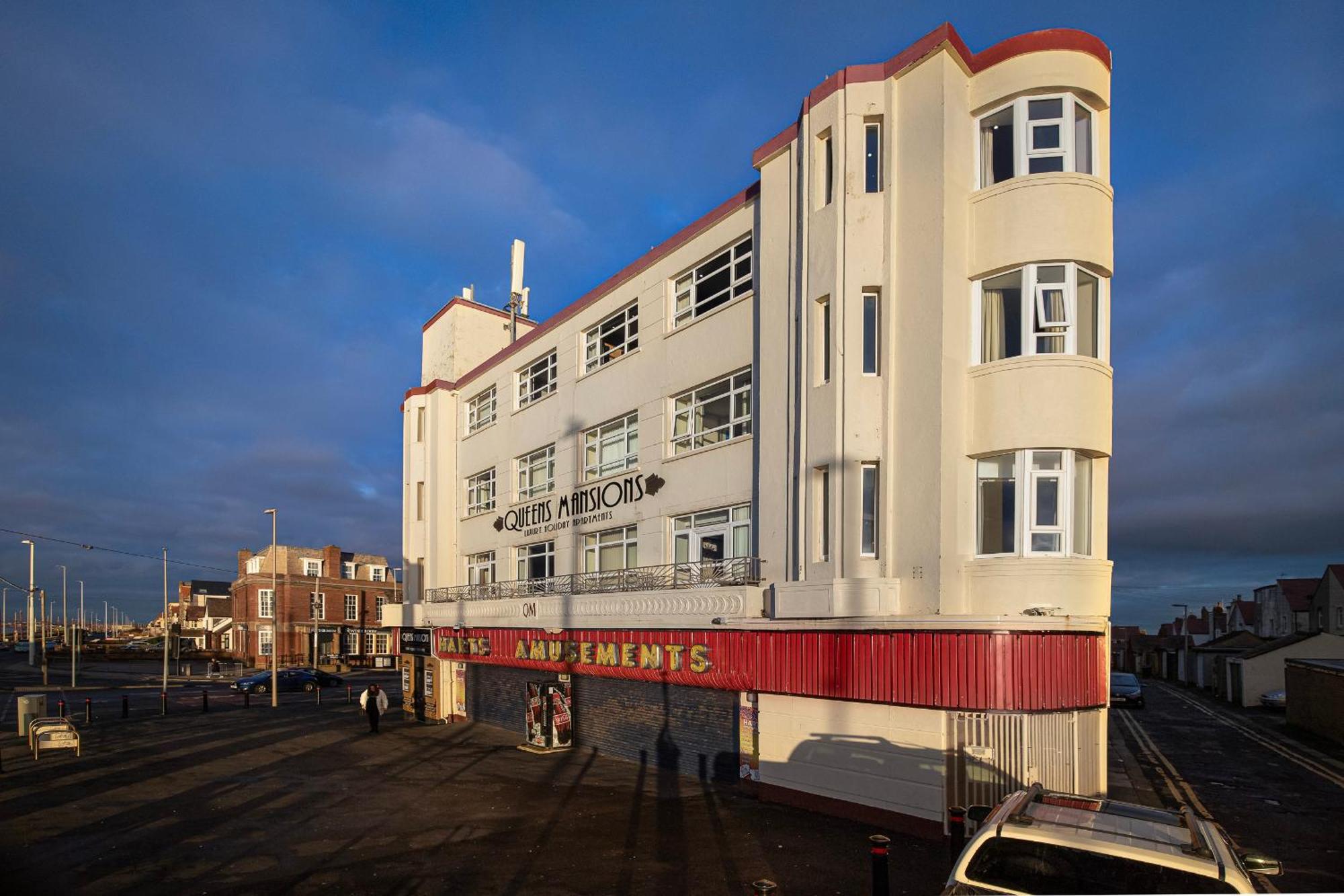 Granada Apartments Queens Mansions